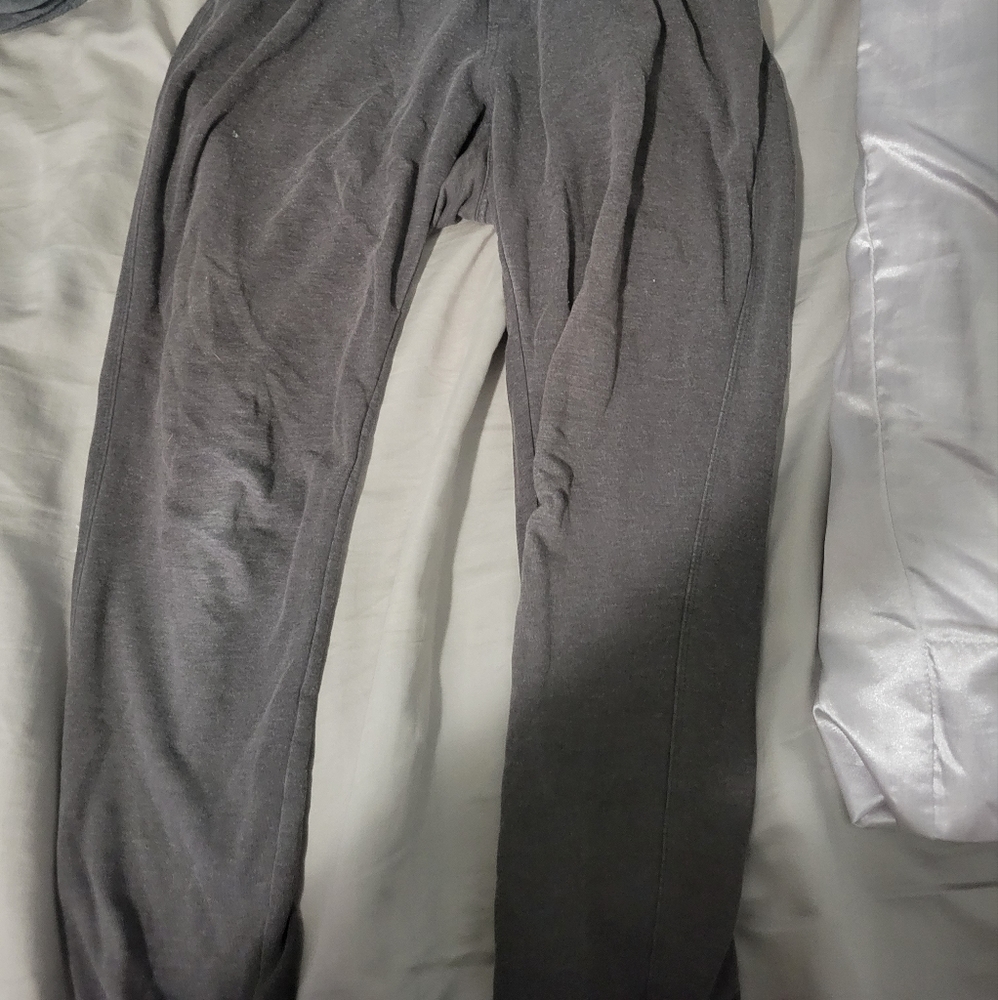 Grey jeggings maternity